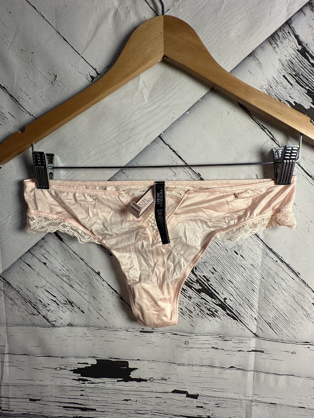 Victoria Secret Rose Lace-Trim High-Leg Thong Panty Women's Medium Light Pink